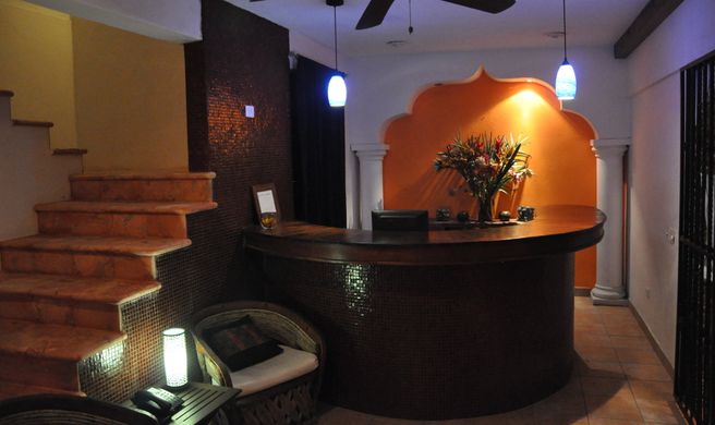 Hotel Flamingo Lobby