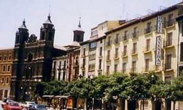 Avenida Hotel