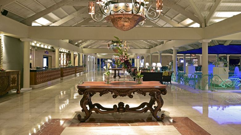 <b>Iberostar Waves Dominicana Lobby</b> <b>Iberostar Waves Dominicana Lobby</b>