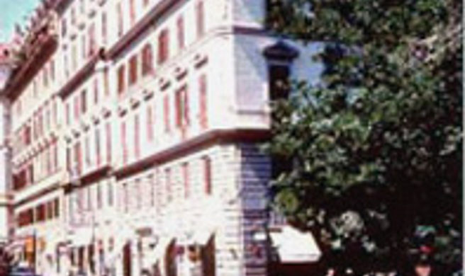 Romulus Hotel Exterior