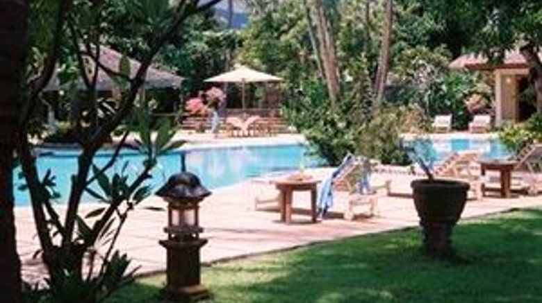 <b>Sunari Villa & Spa Resort Pool</b>