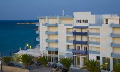 Astron Hotel