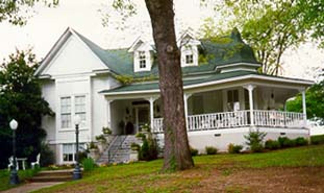 Rose House Inn Exterior