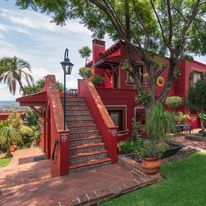 Villa San Jose Hotel & Suites