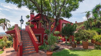 Villa San Jose Hotel & Suites