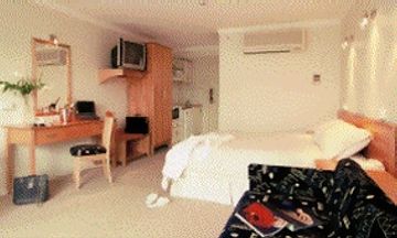 Astor Metropole & Apartment