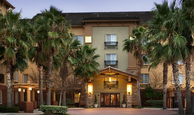 Larkspur Landing Sacramento Hotel Exterior
