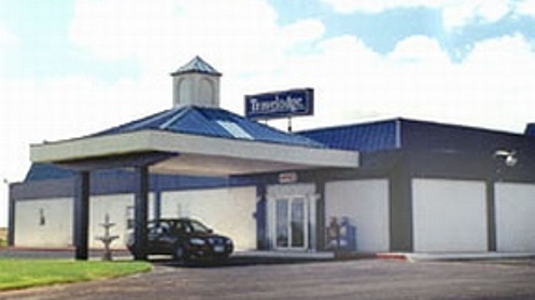 Super 7 Inn Exterior