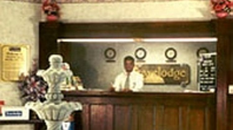 Super 7 Inn Lobby