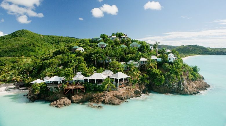 <b>Cocos Hotel Exterior</b>