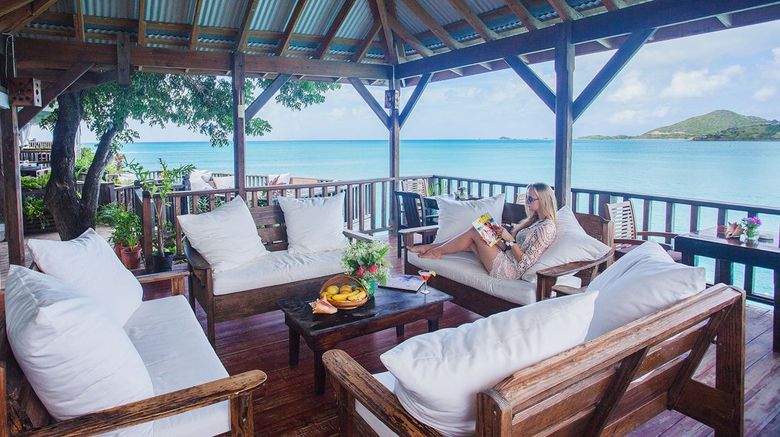 <b>Cocos Hotel Lobby</b>