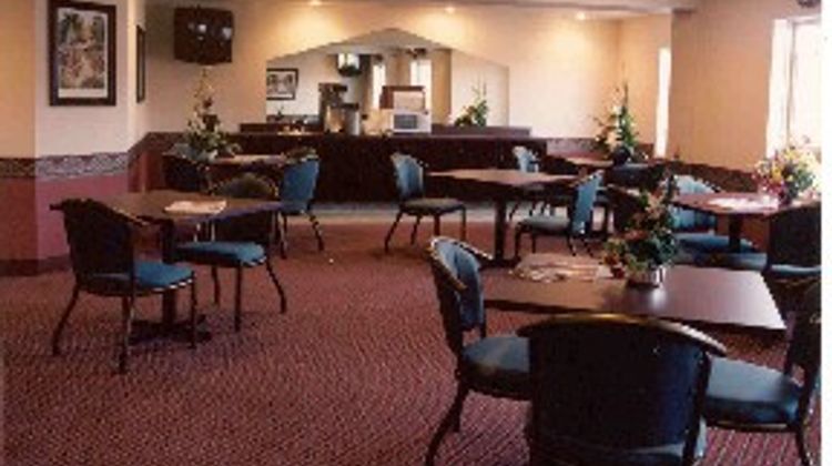 Ramada Lloydminster Restaurant