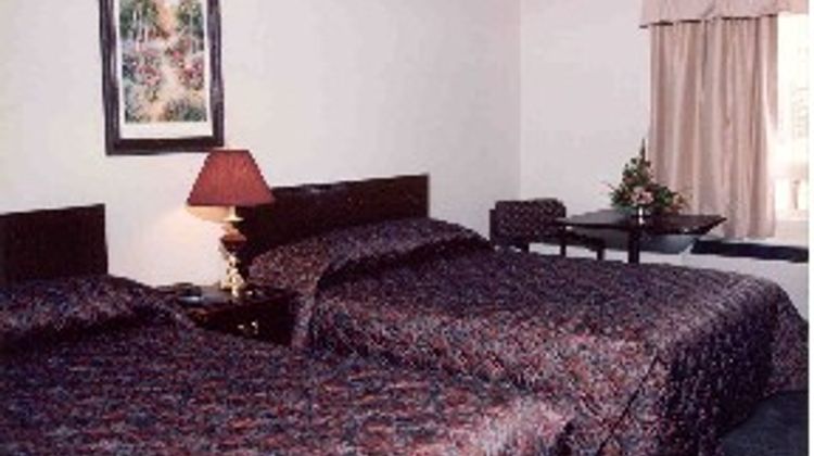 Ramada Lloydminster Suite