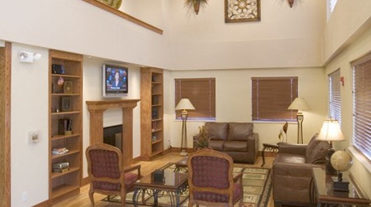 Super 8 Wichita North Lobby