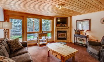Creekside Suites
