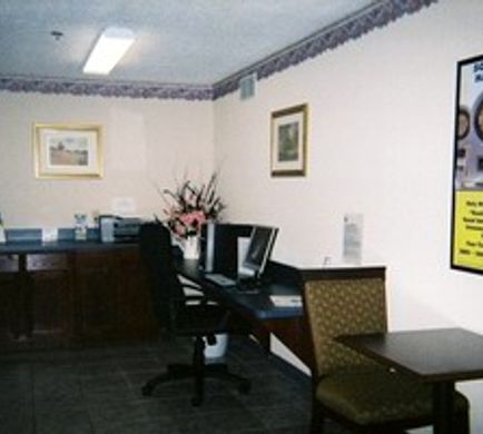 Motel 6 Streetsboro OH Lobby