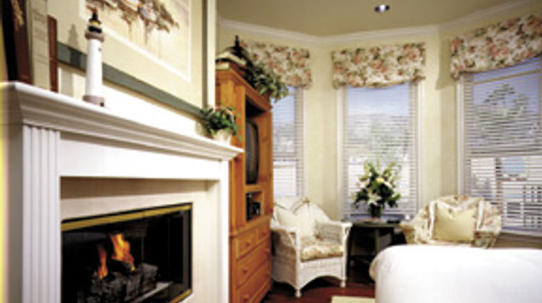 <b>Snug Harbor Inn Suite</b>