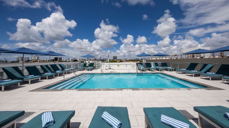 <b>President Hotel - Miami Beach Pool</b>