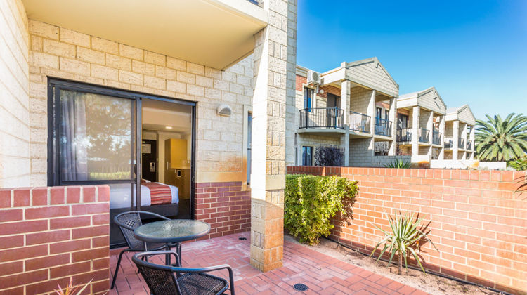 Country Comfort Perth Exterior