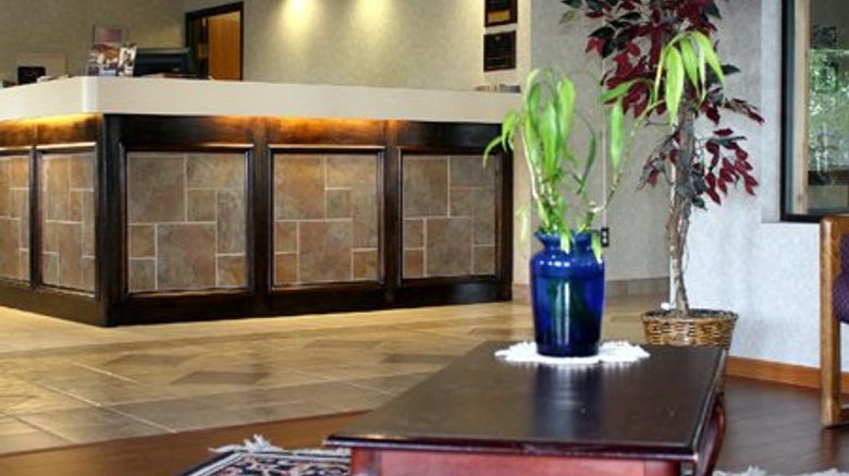 <b>American Inn & Suites Lobby</b>
