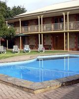 Clare Central Motel