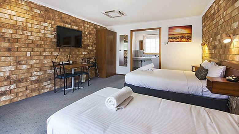 <b>Clare Central Motel Room</b>
