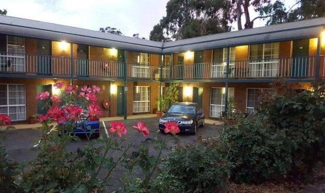 Hepburn Springs Motor Inn Exterior