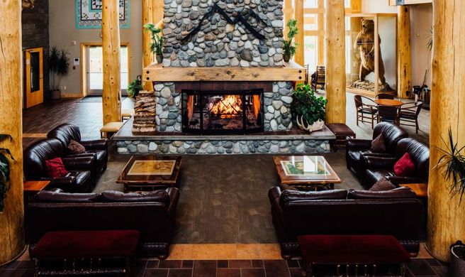 Talkeetna Alaskan Lodge Lobby