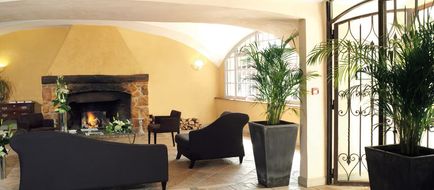 Chateau de la Begude Lobby