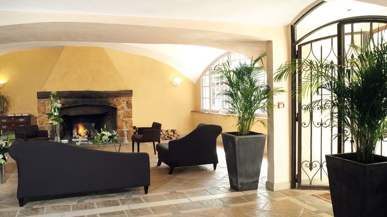 <b>Chateau de la Begude Lobby</b>