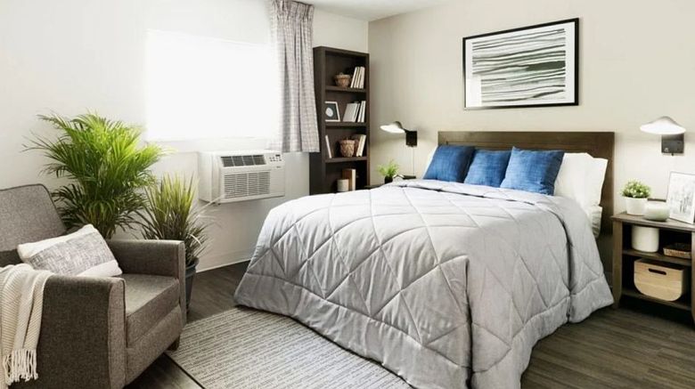<b>InTown Suites Atlanta Central Room</b>