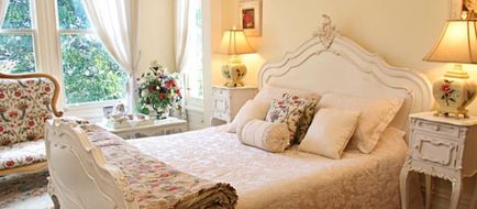 The Peace & Plenty Inn Room