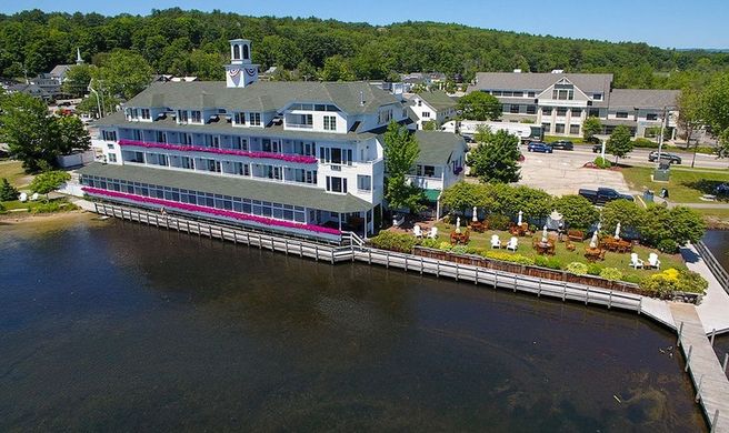 Bay Point at Mill Falls Exterior