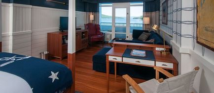 Bay Point at Mill Falls Room