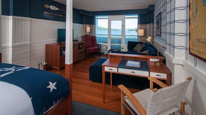 <b>Bay Point at Mill Falls Room</b>