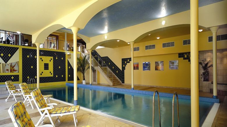 <b>TOP HOTEL Praha & Congress Centre Pool</b>
