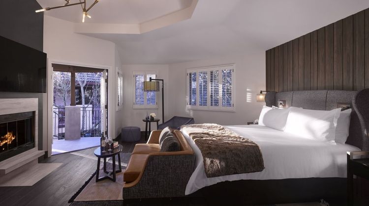 The Estate Yountville Room
