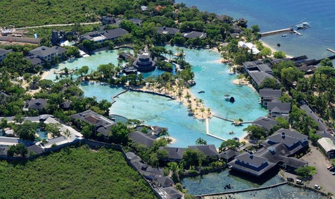 Plantation Bay Resort & Spa Exterior