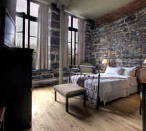 Auberge du Vieux-Port Room