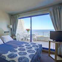 MR. Mar Suites