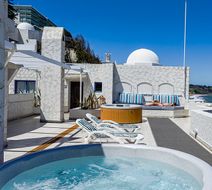 MR. Mar Suites Spa
