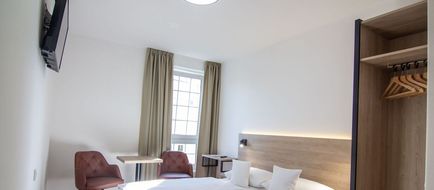 Hotel Avion Room