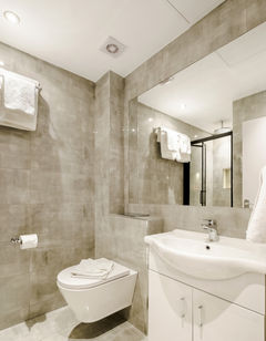 Reem Hotel