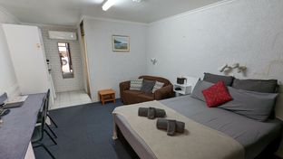 Abajaz Motor Inn
