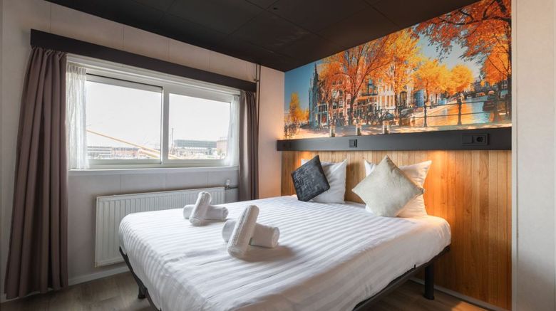 <b>Amstel Botel Hotel Room</b>