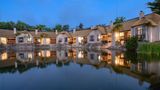 Umbhaba Lodge Exterior