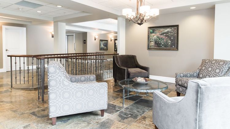 Canterra Suites Hotel Lobby