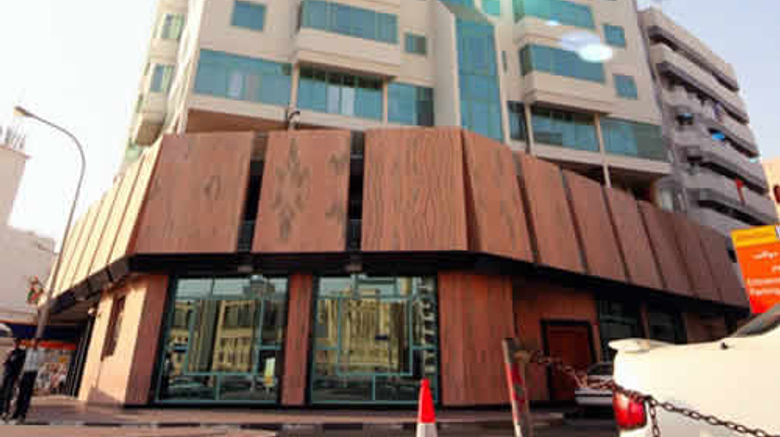 <b>St George Hotel Exterior</b>