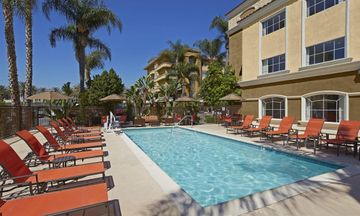 Anaheim Portofino Inn & Suites