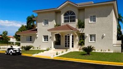 Lifestyle Crown Villas